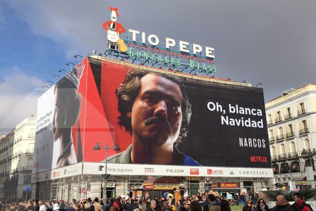 Cartel publicitario de Netflix sobre serie Narcos
